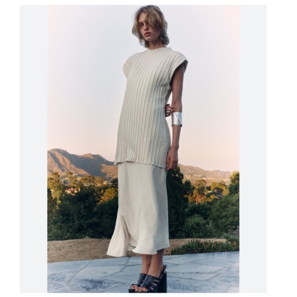Zara NWT Elegant Cream Pleated layered midi Dress silk like fabric size M